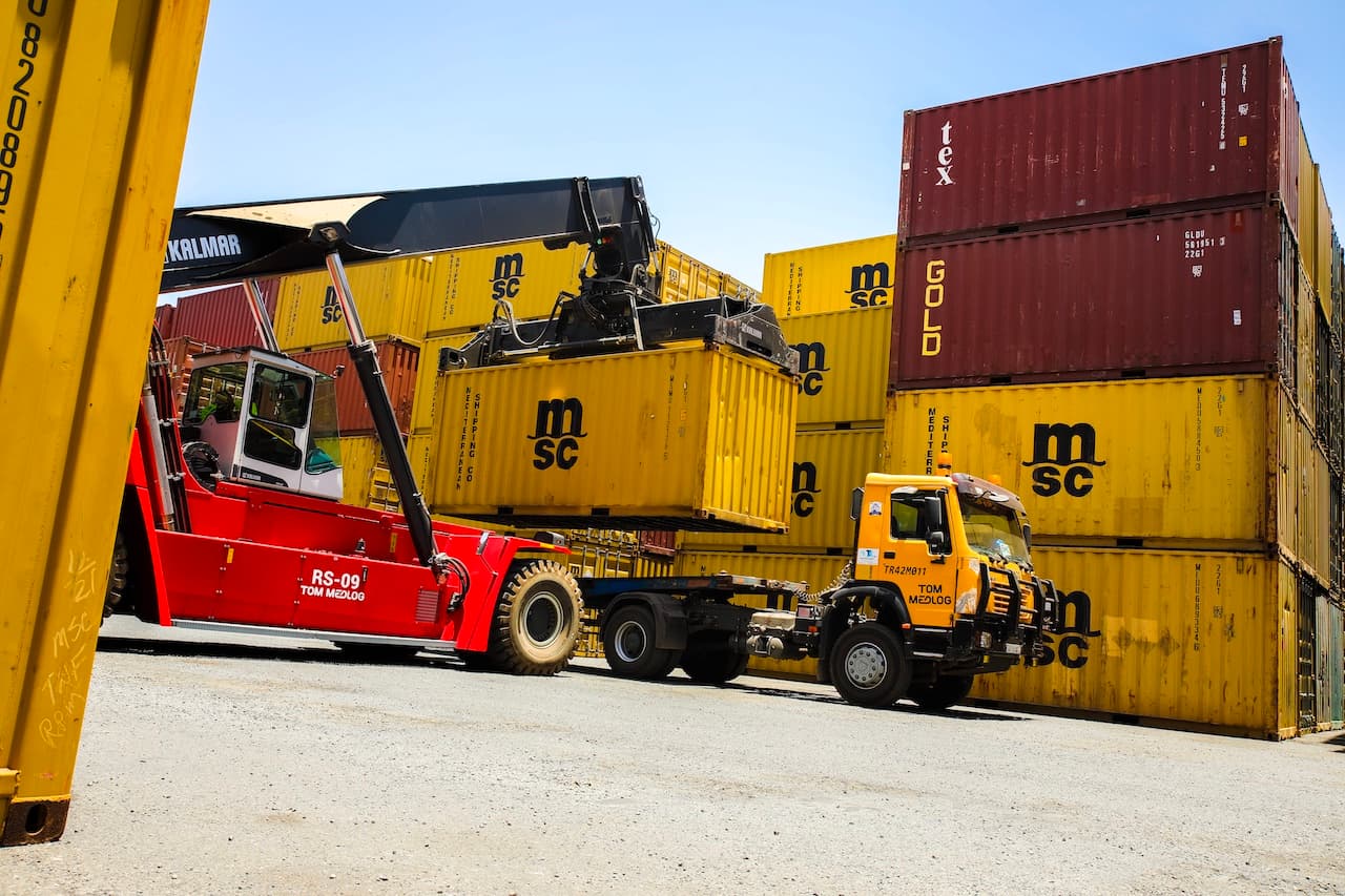 Dépôt de  Conteneurs